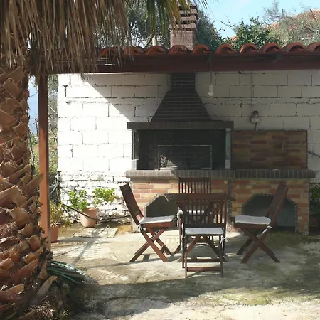 Apart Otel Erviliano Borş