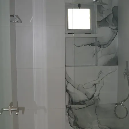 Hotel apartamentowy Erviliano Borsh