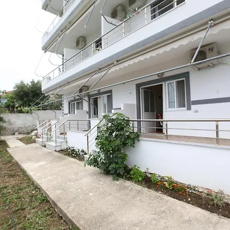Aparthotel Erviliano *