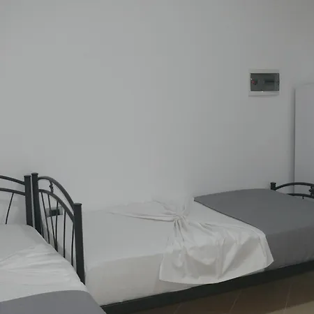 Erviliano Apartmanhotel Borsh