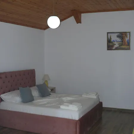 Erviliano Apartmanhotel Borsh