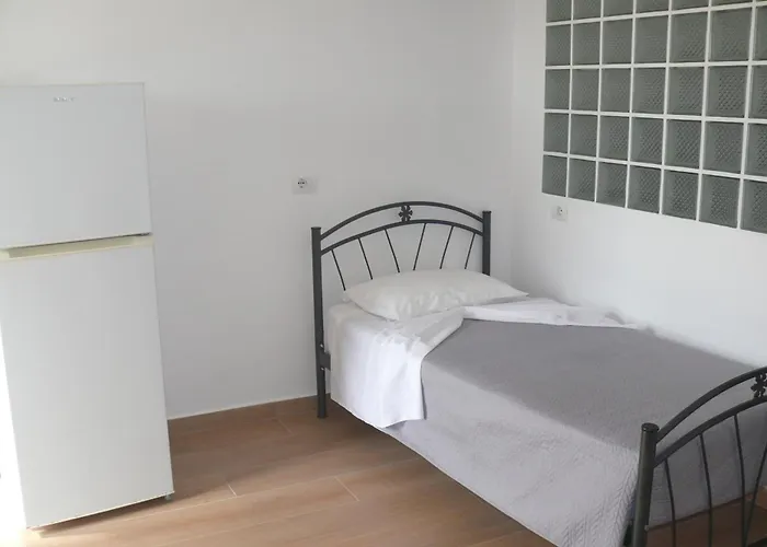 Erviliano Apart-hotel Borsh