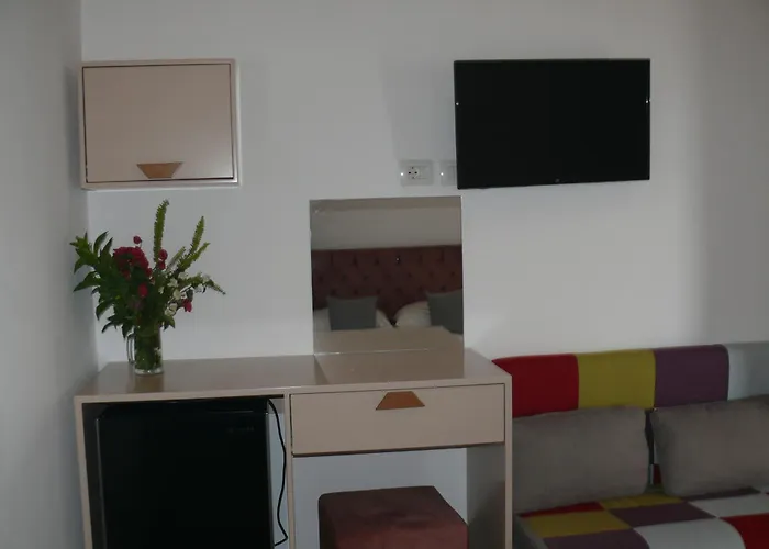 Erviliano Apart-hotel Borsh